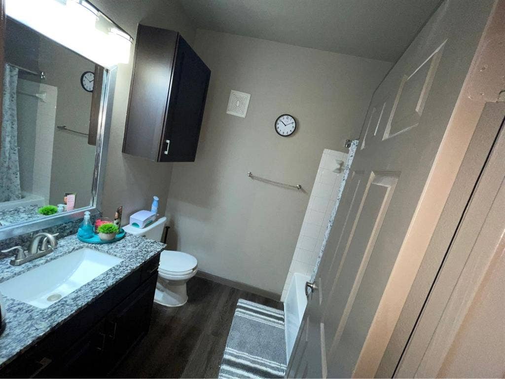 1 bedroom and a private bathroom