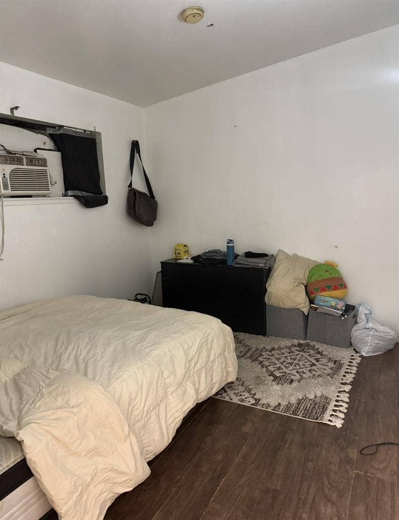 Private Two-Room with Private Entry