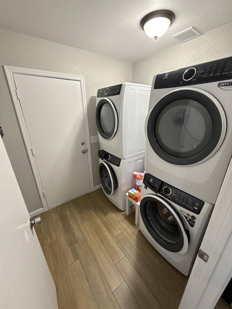 9 BR in Mesa