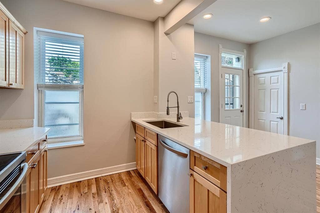 3 BR in Denver