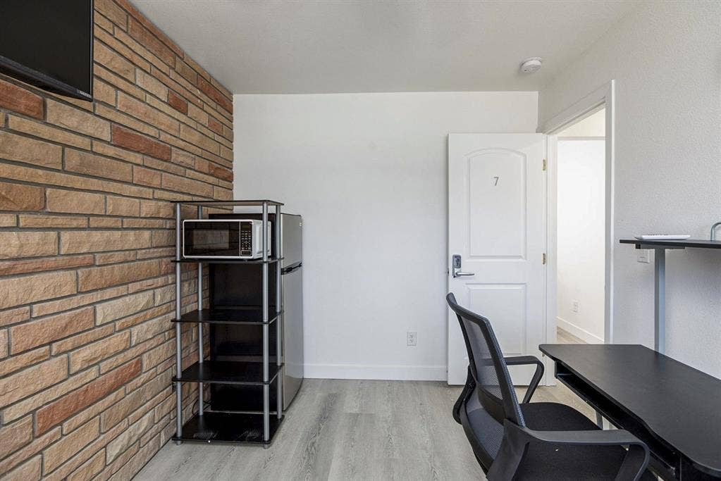9 BR in Las Vegas