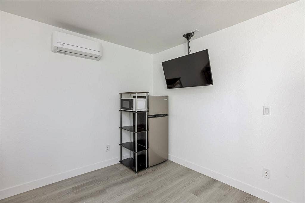 9 BR in Las Vegas