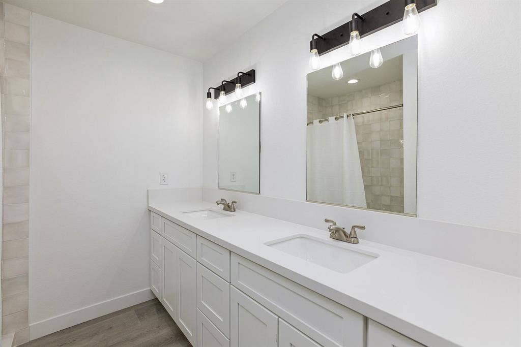 9 BR in Las Vegas