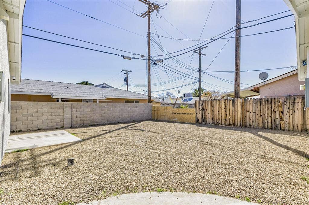 9 BR in Las Vegas
