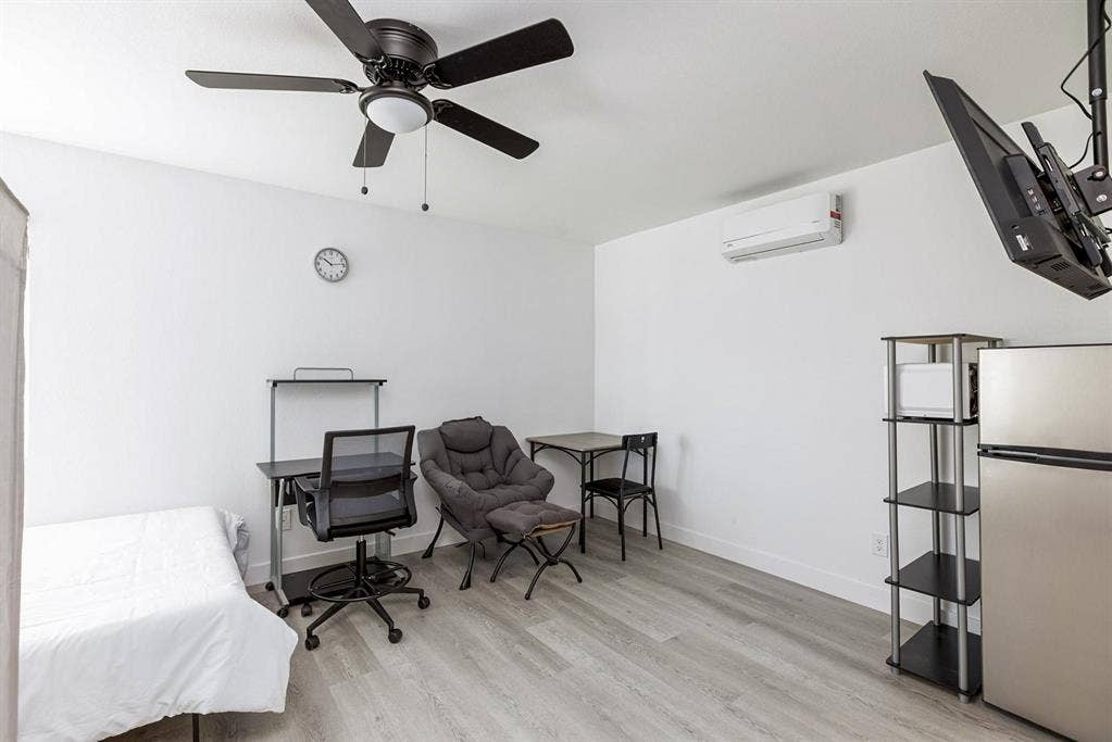 9 BR in Las Vegas
