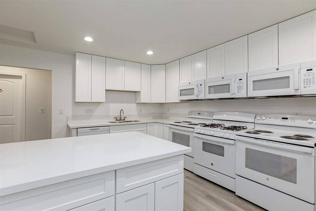 9 BR in Las Vegas
