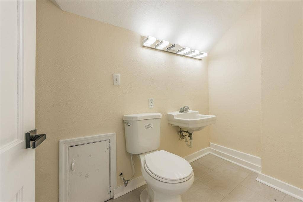 8 BR in Kansas City