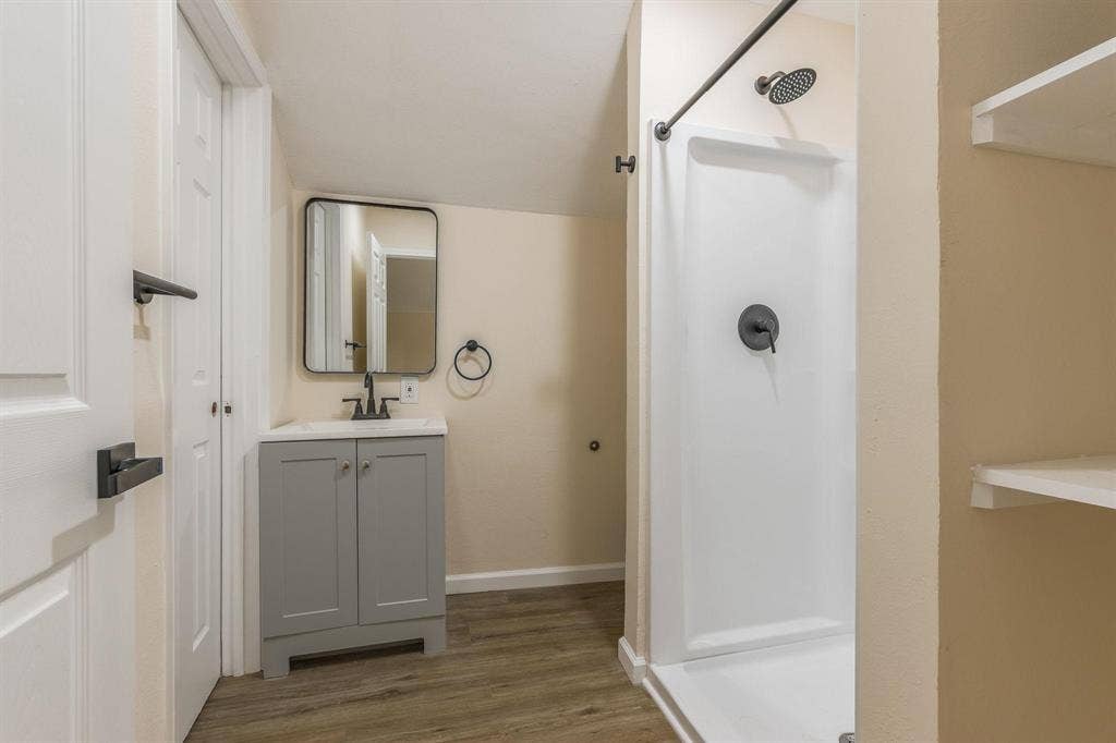 8 BR in Kansas City