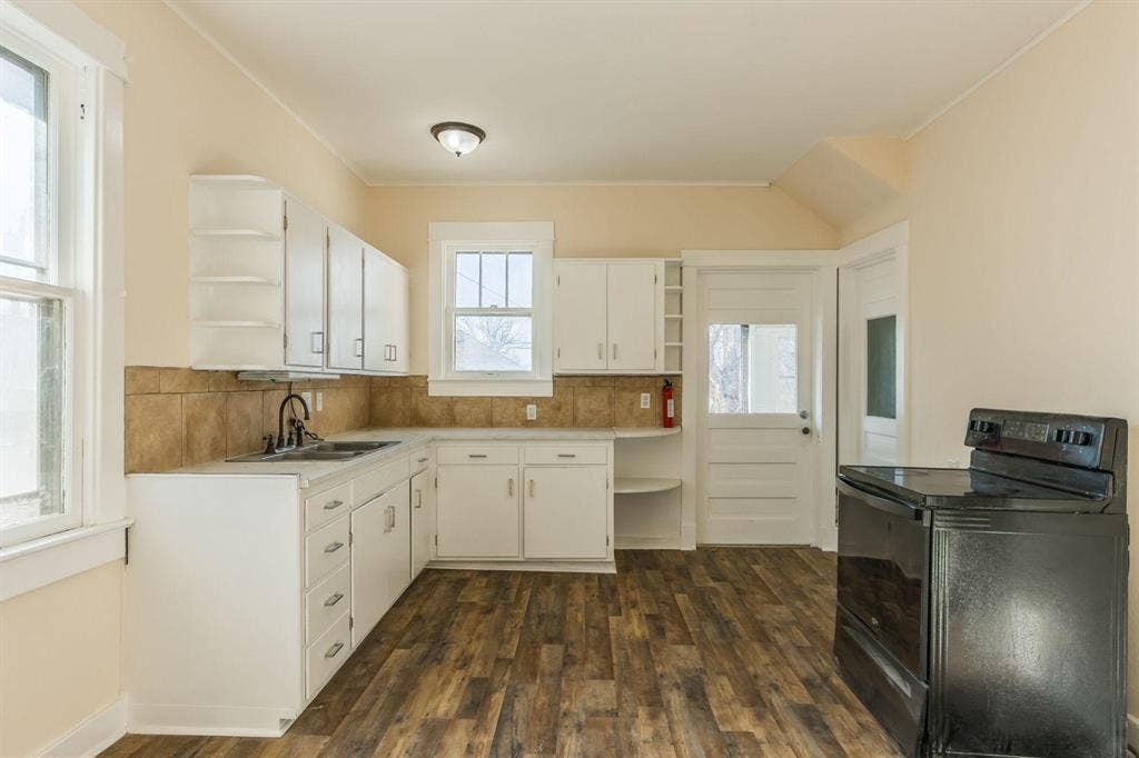 8 BR in Kansas City