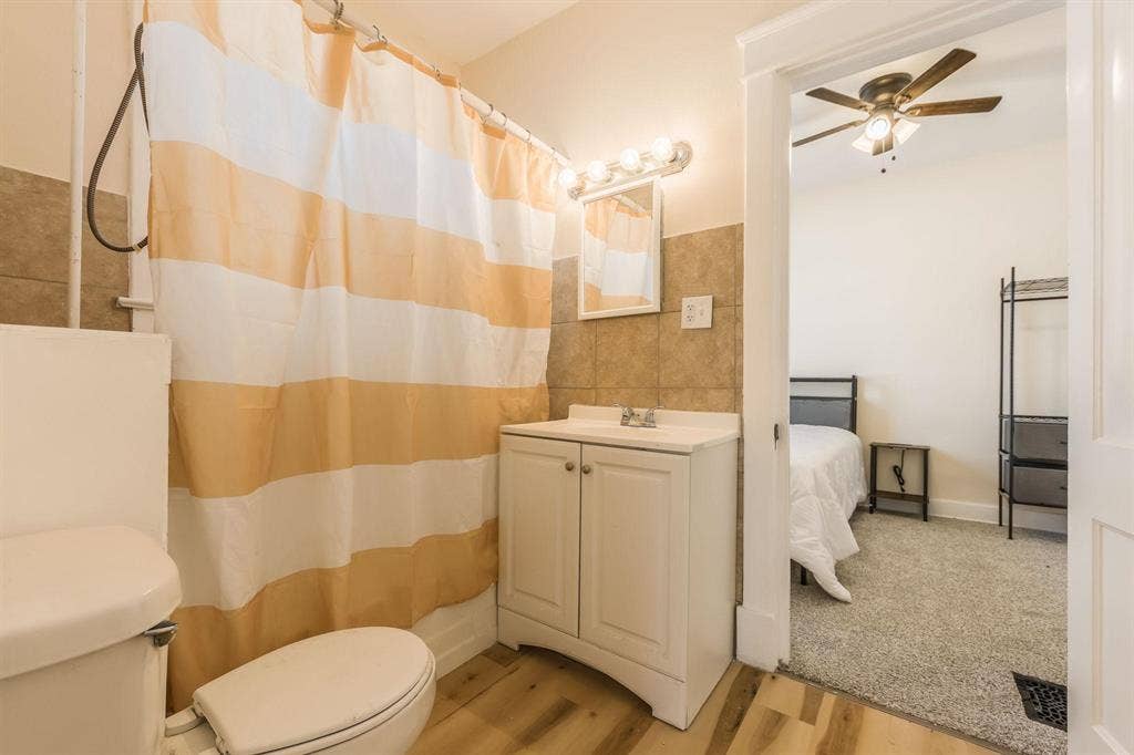 8 BR in Kansas City