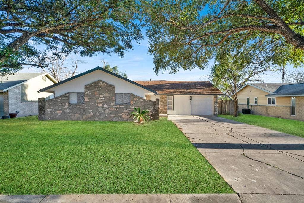 5 BR in San Antonio