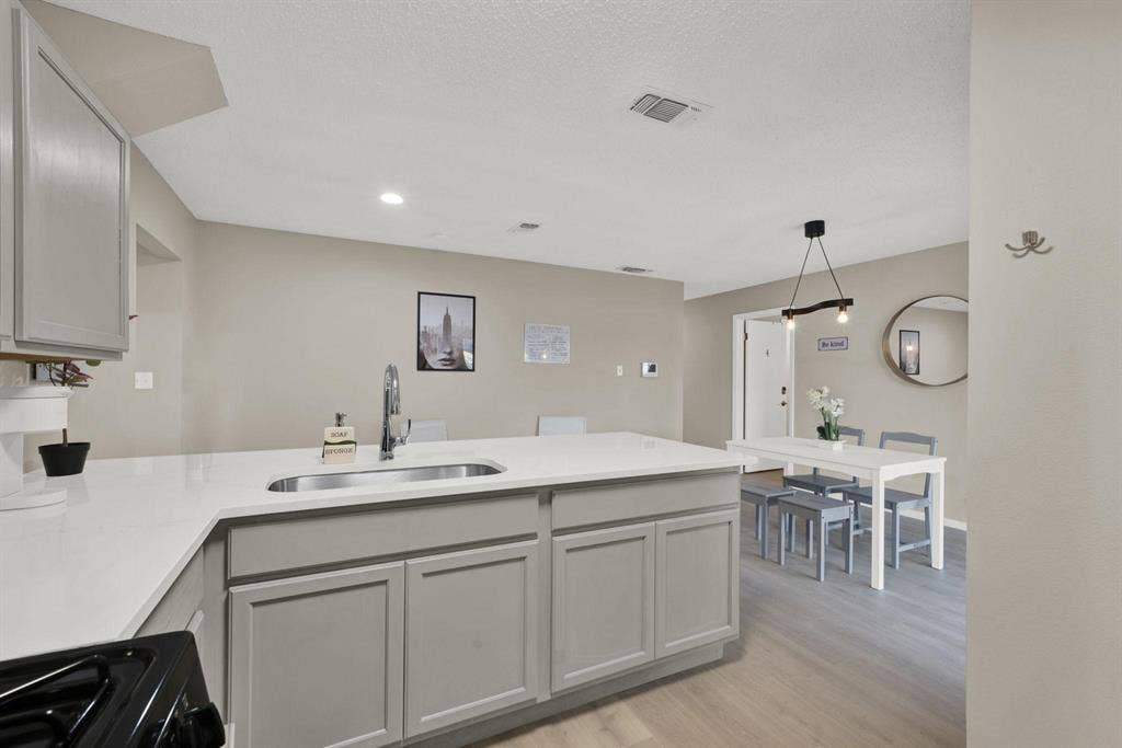 5 BR in San Antonio