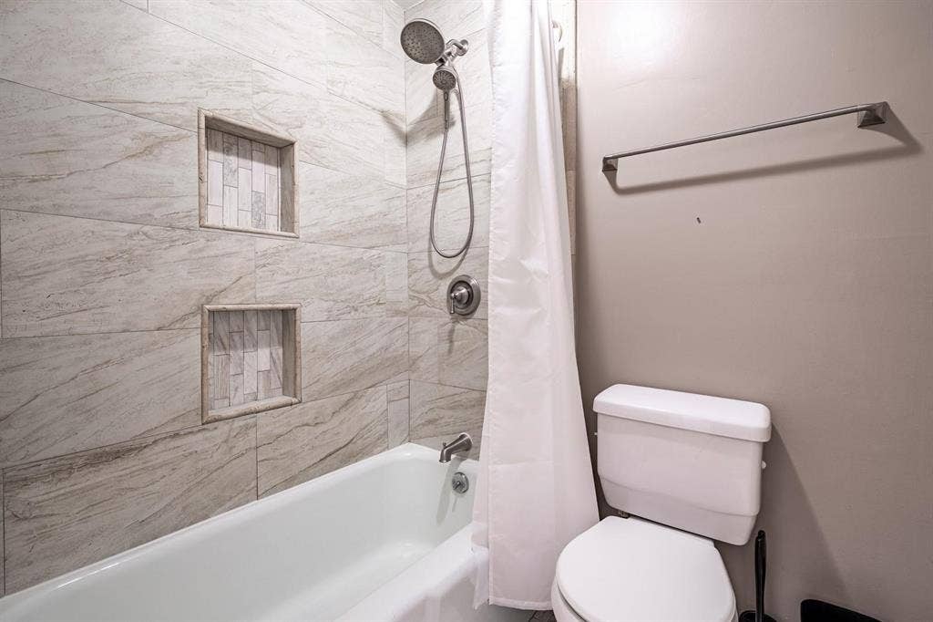 7 BR in Decatur