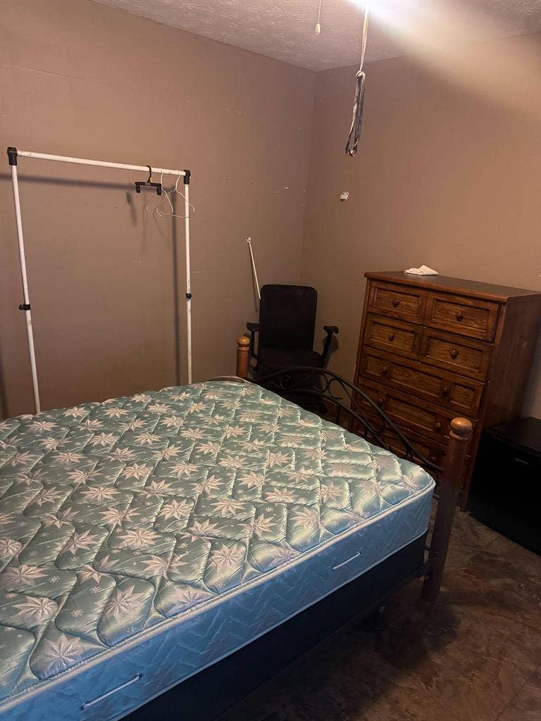5 BR in Snellville