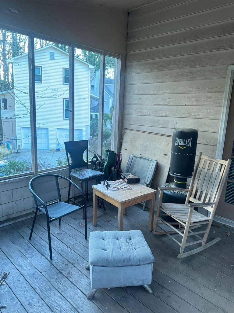 5 BR in Snellville