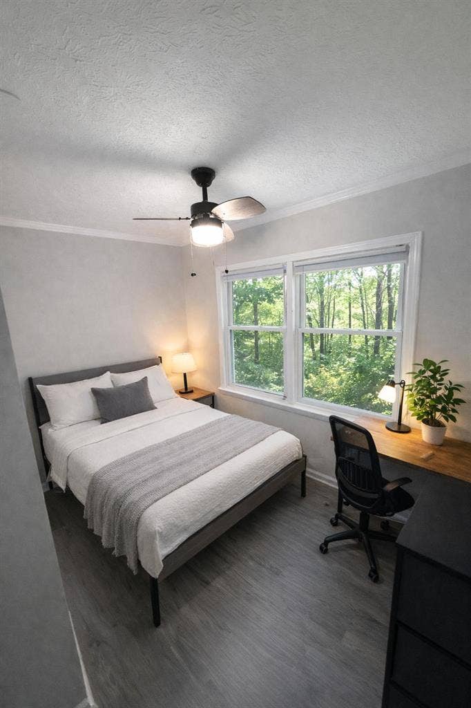 10 BR in Ellenwood