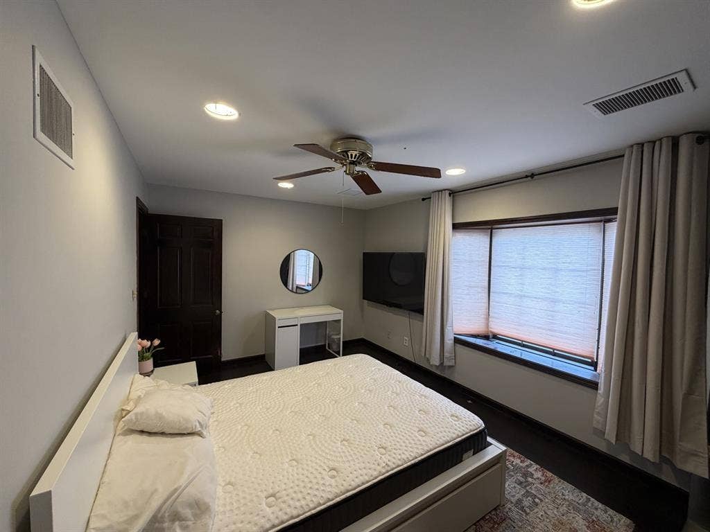 Furnished Private En-suite Joliet