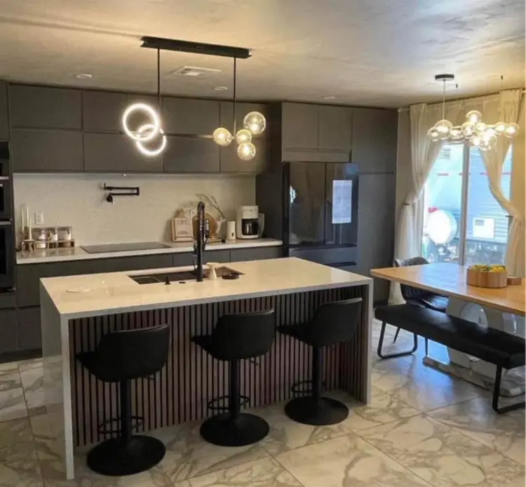 Private room furnished and modern