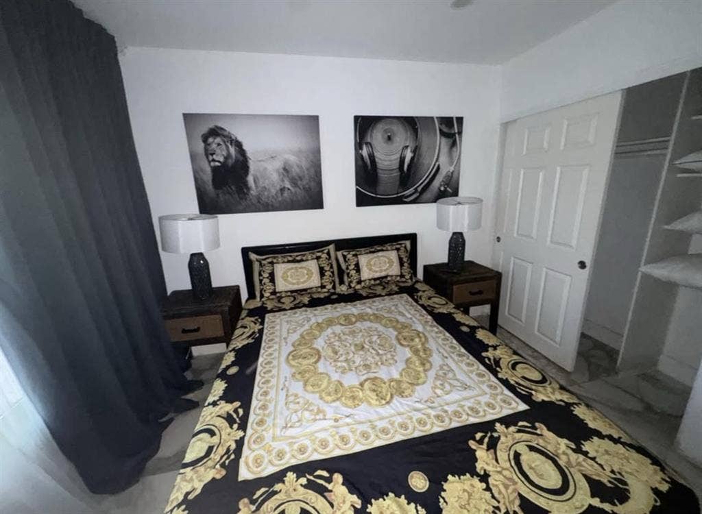 Private room furnished and modern