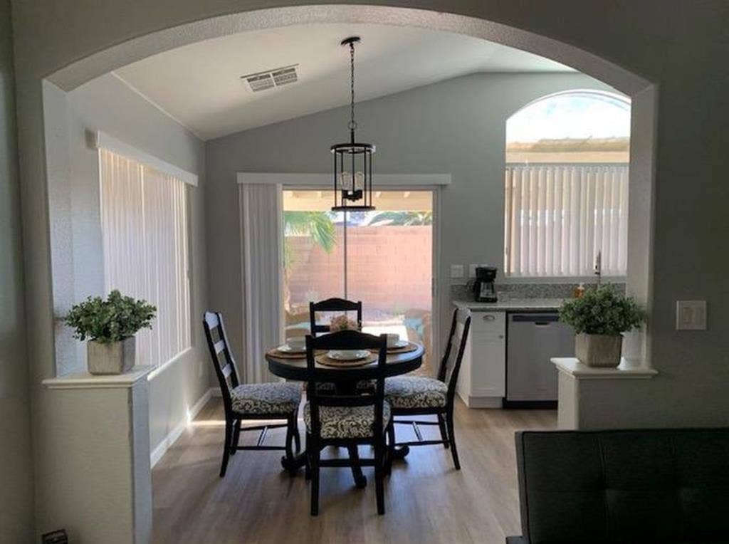 Beautiful house, great location!