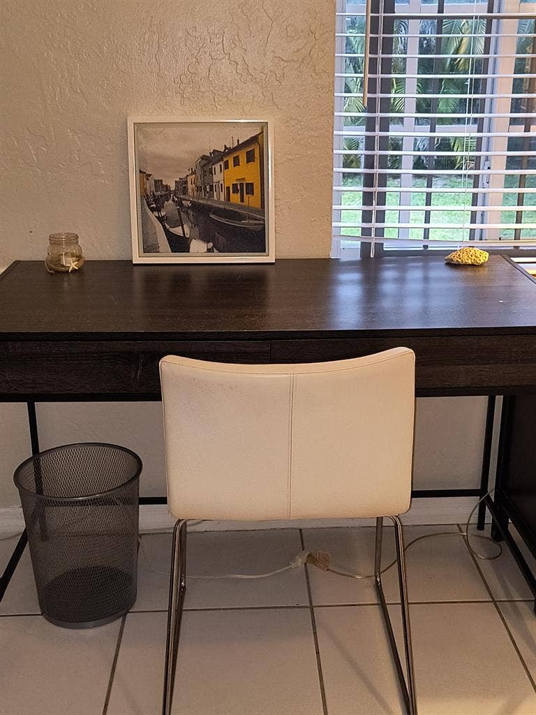 Cozy Home min from the Beach
!