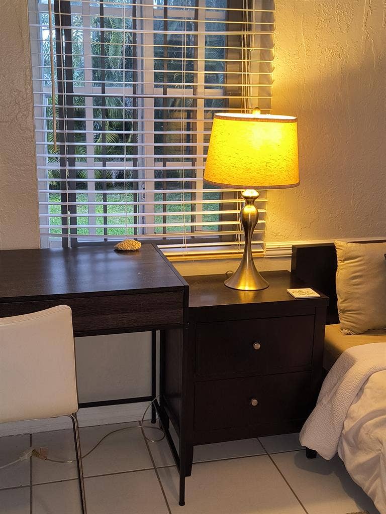 Cozy Home min from the Beach
!