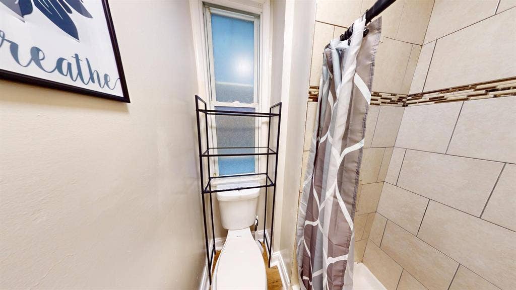 8 BR in Baltimore