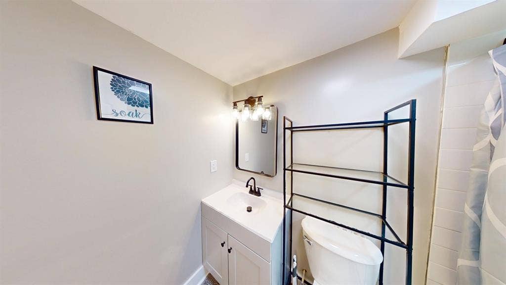 8 BR in Baltimore