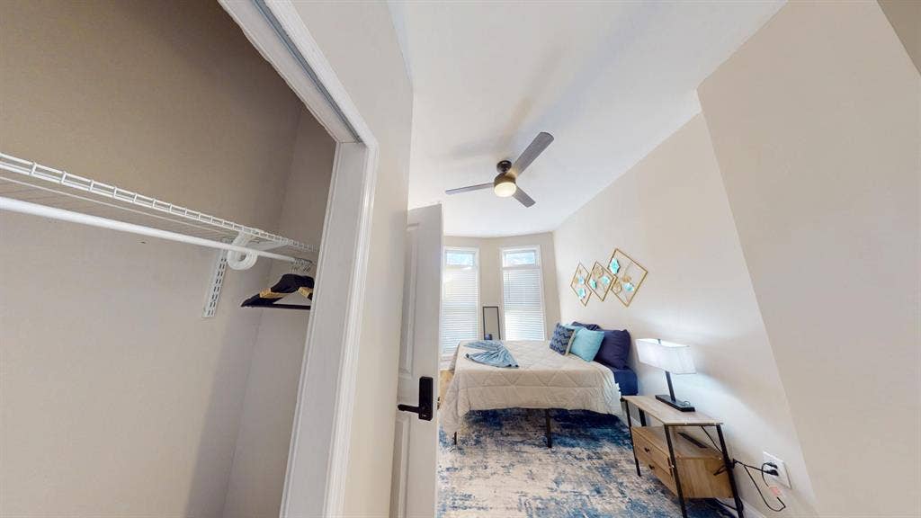8 BR in Baltimore