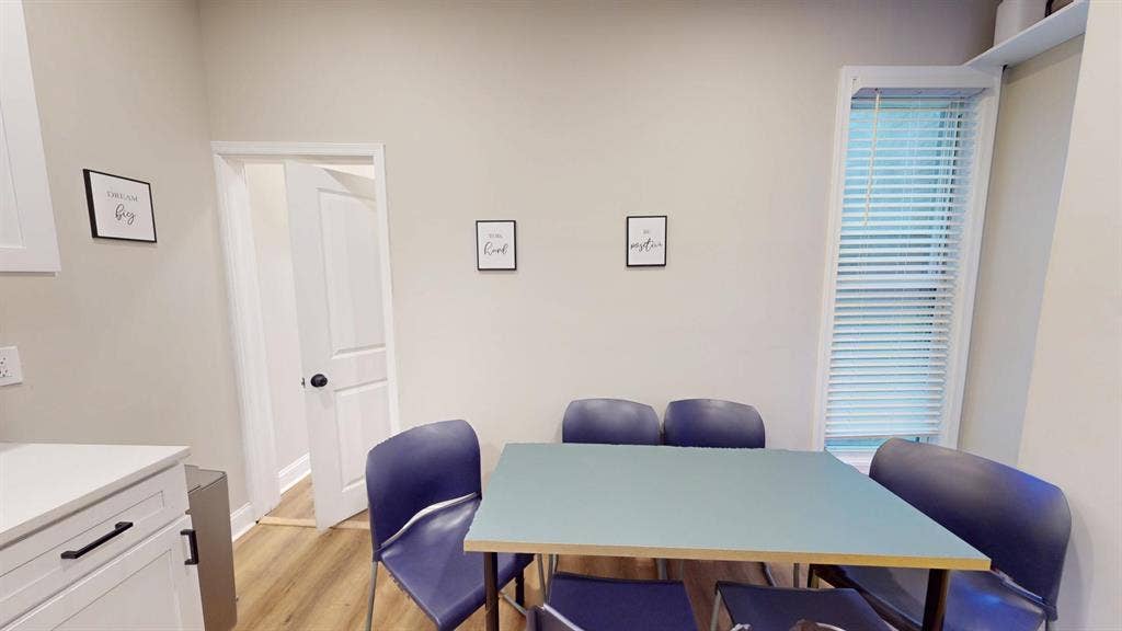 8 BR in Baltimore