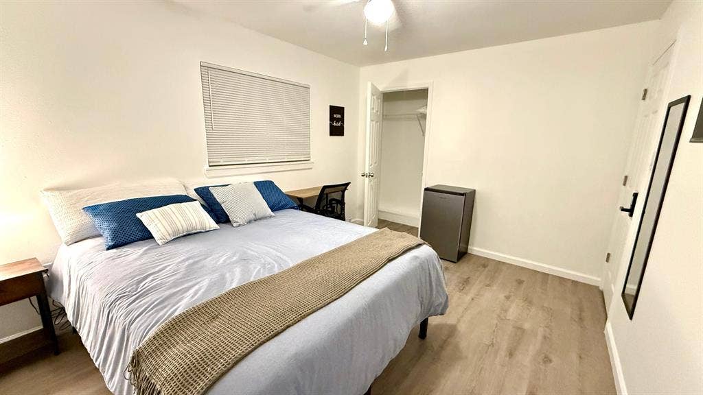 7 BR in Orlando