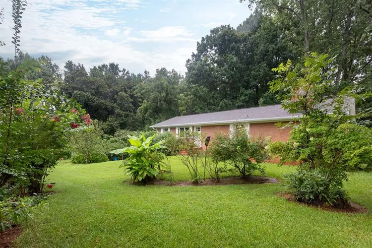 4 BR in Charlotte