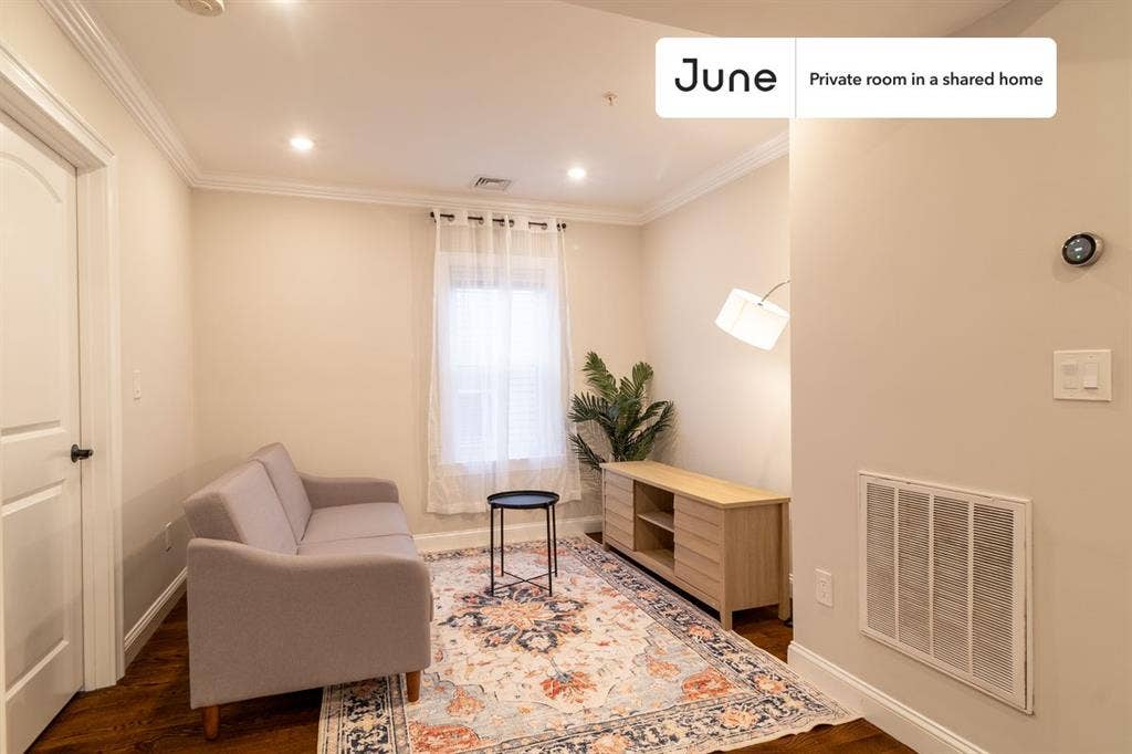 4 BR in Boston