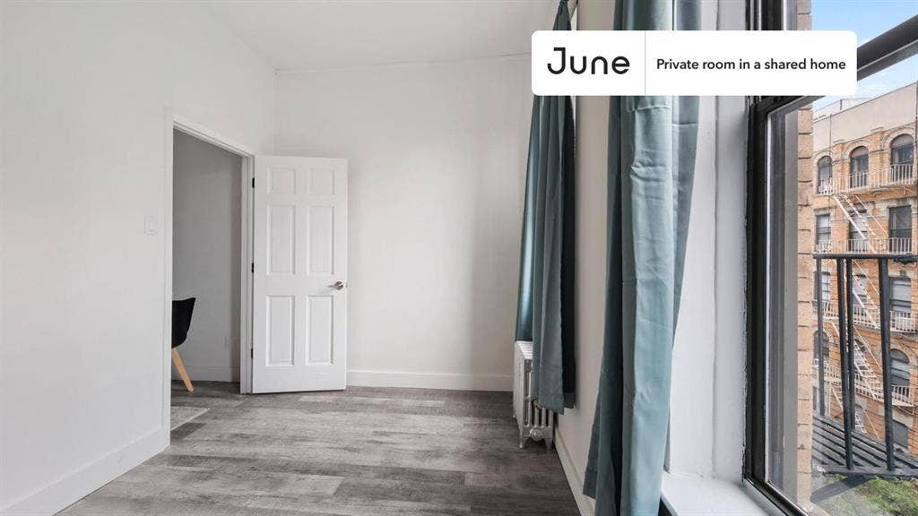 2 BR in New York City