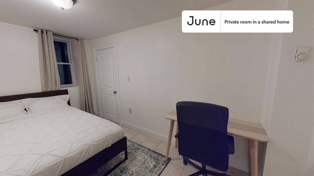 4 BR in Boston