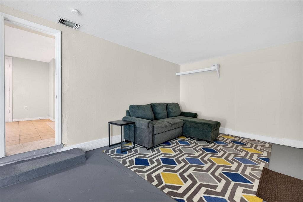 7 BR in Fort Myers