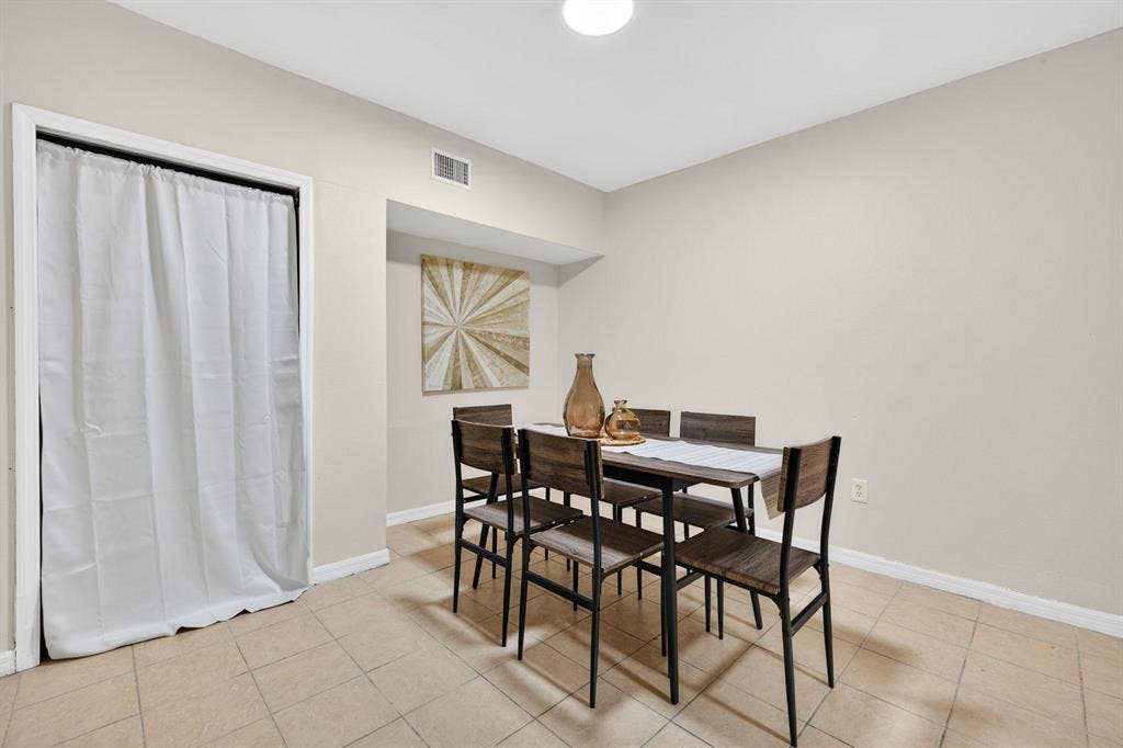 7 BR in Fort Myers