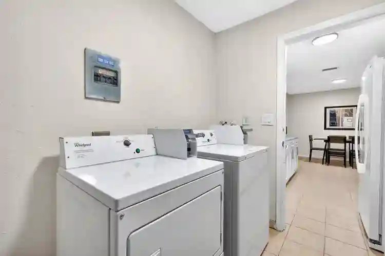 7 BR in Fort Myers