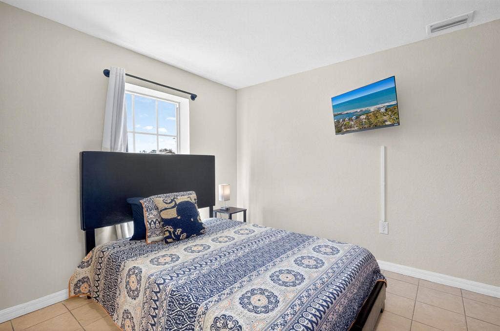 7 BR in Fort Myers
