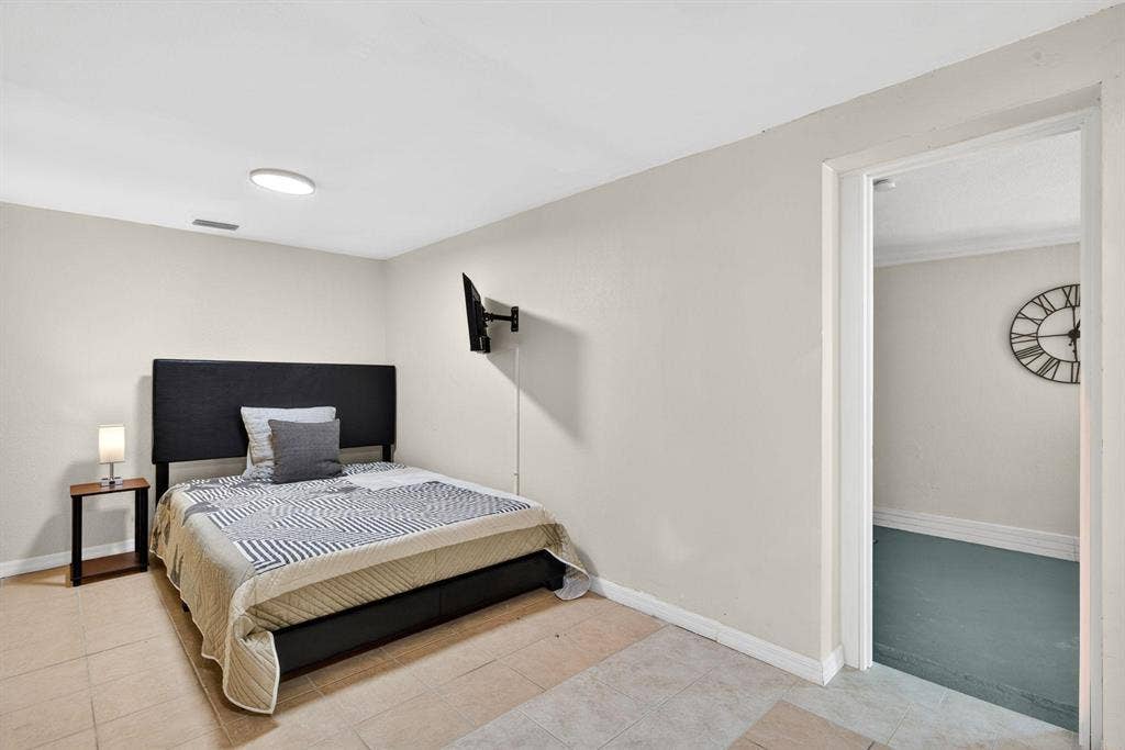 7 BR in Fort Myers