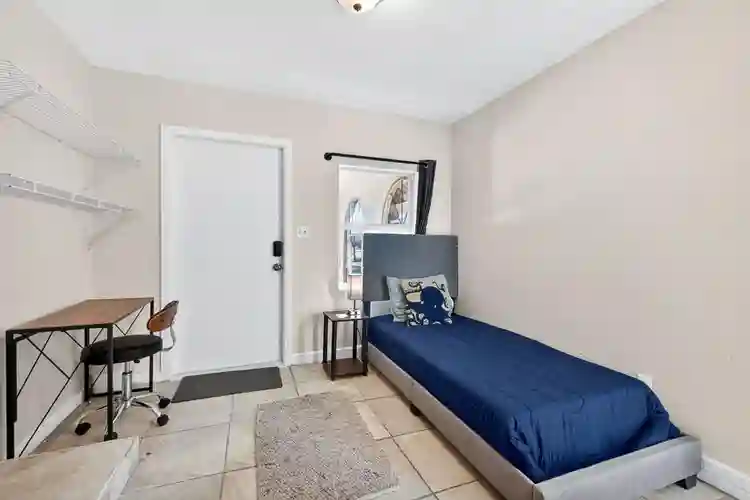 7 BR in Fort Myers
