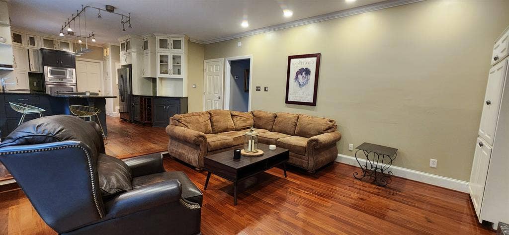 5 BR in Marietta