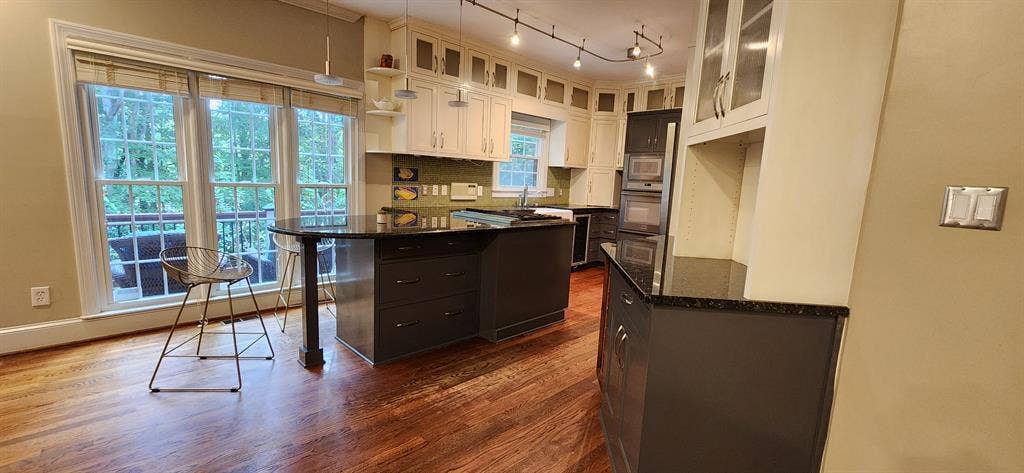 5 BR in Marietta