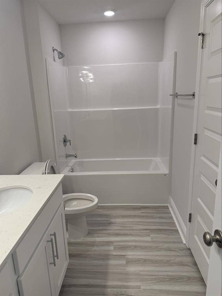 Furnished room and bath