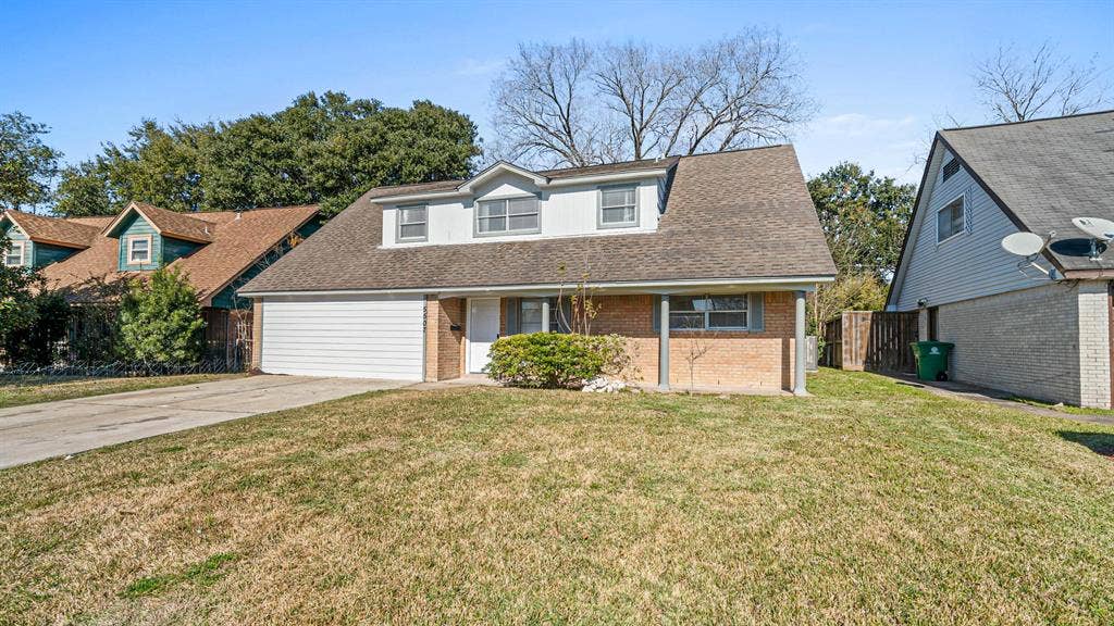 9 BR in Houston