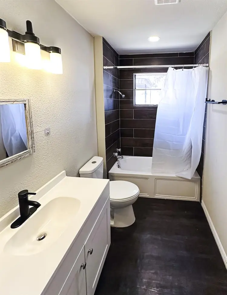 7 BR in Dallas