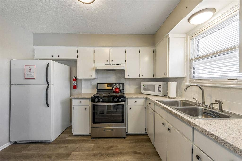 4 BR in Lee's Summit