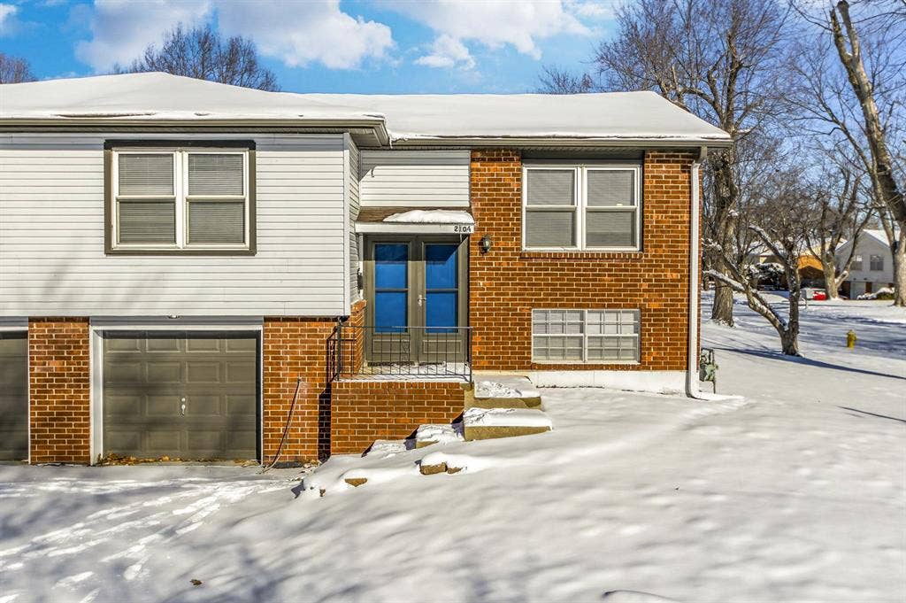 4 BR in Lee's Summit
