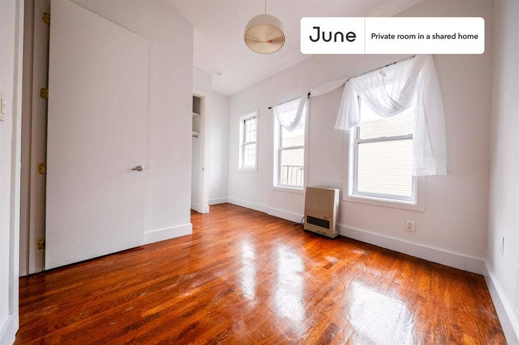 3 BR in New York City