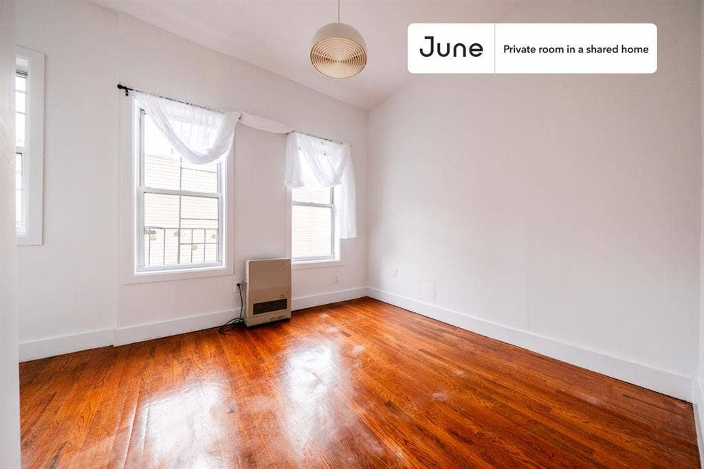 3 BR in New York City